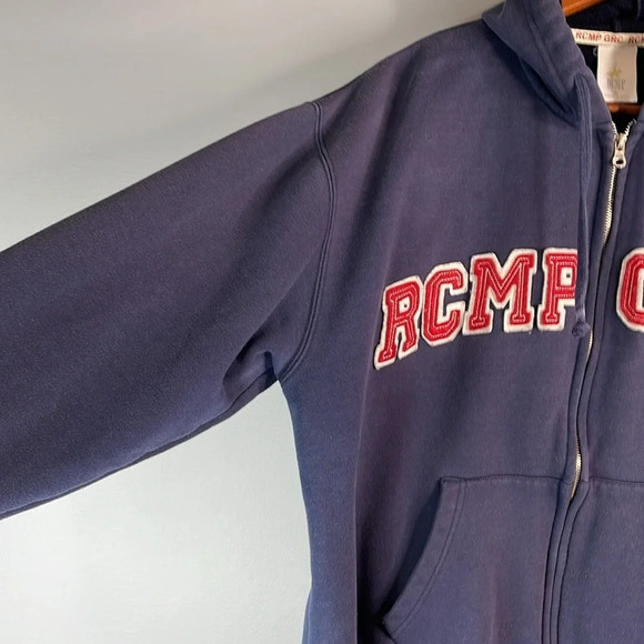 RCMP GRC Elite Licensed Unisex 3D Logo Zip Hoodie Sweatshirt Navy Blue Red M - Picture 3 of 10